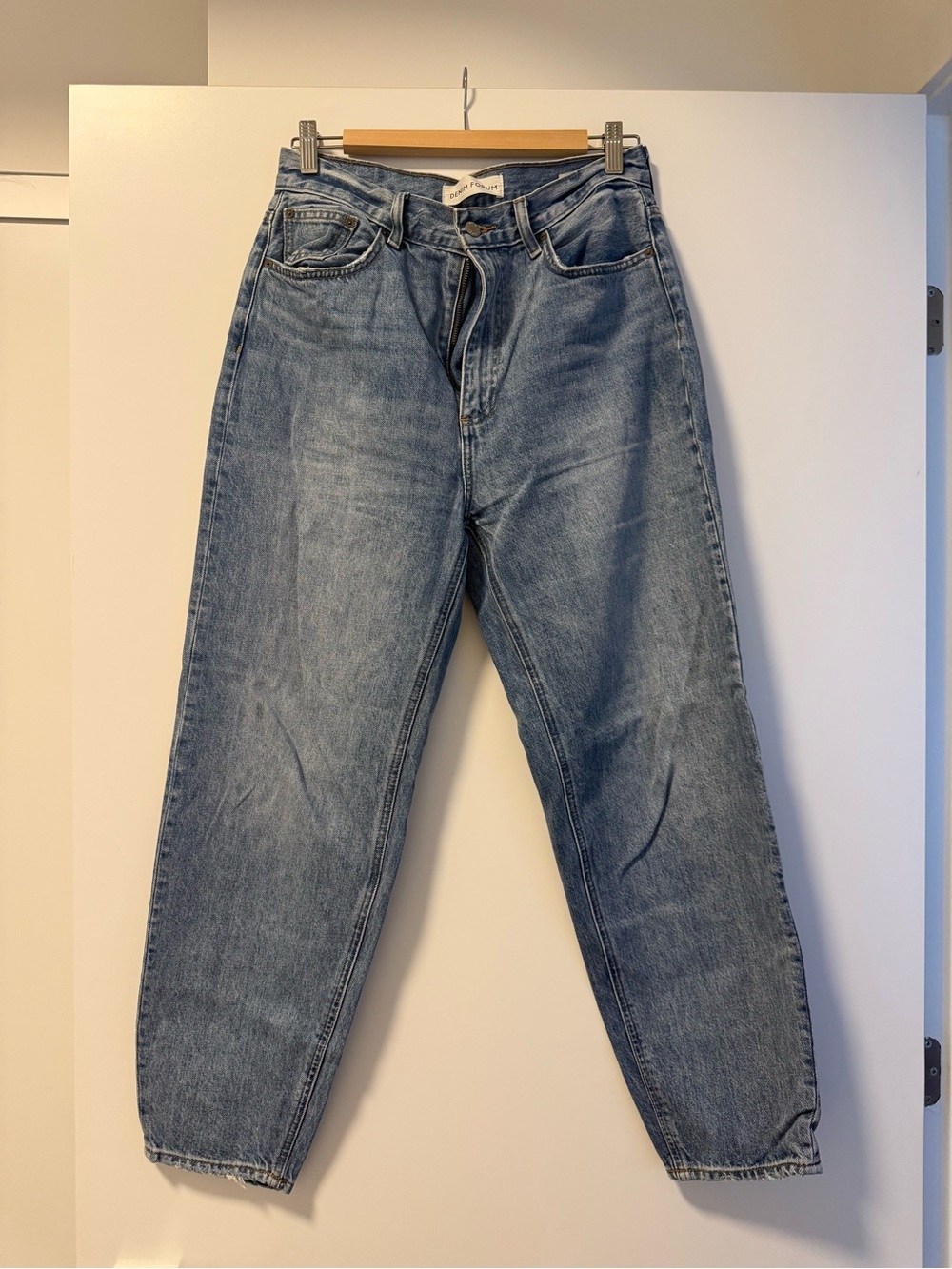 Aritzia Denim Forum Light Wash Jeans